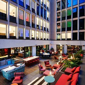 **** Otel Citizenm Champs-elysees Fransa